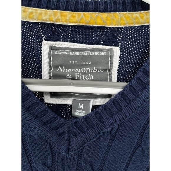 Abercrombie & Fitch V Neck Cable Knit Sweater Navy Blue Size Medium - Picture 2 of 11